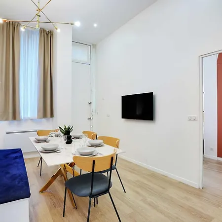 Parisian Close To Montmartre - 2br 8p *